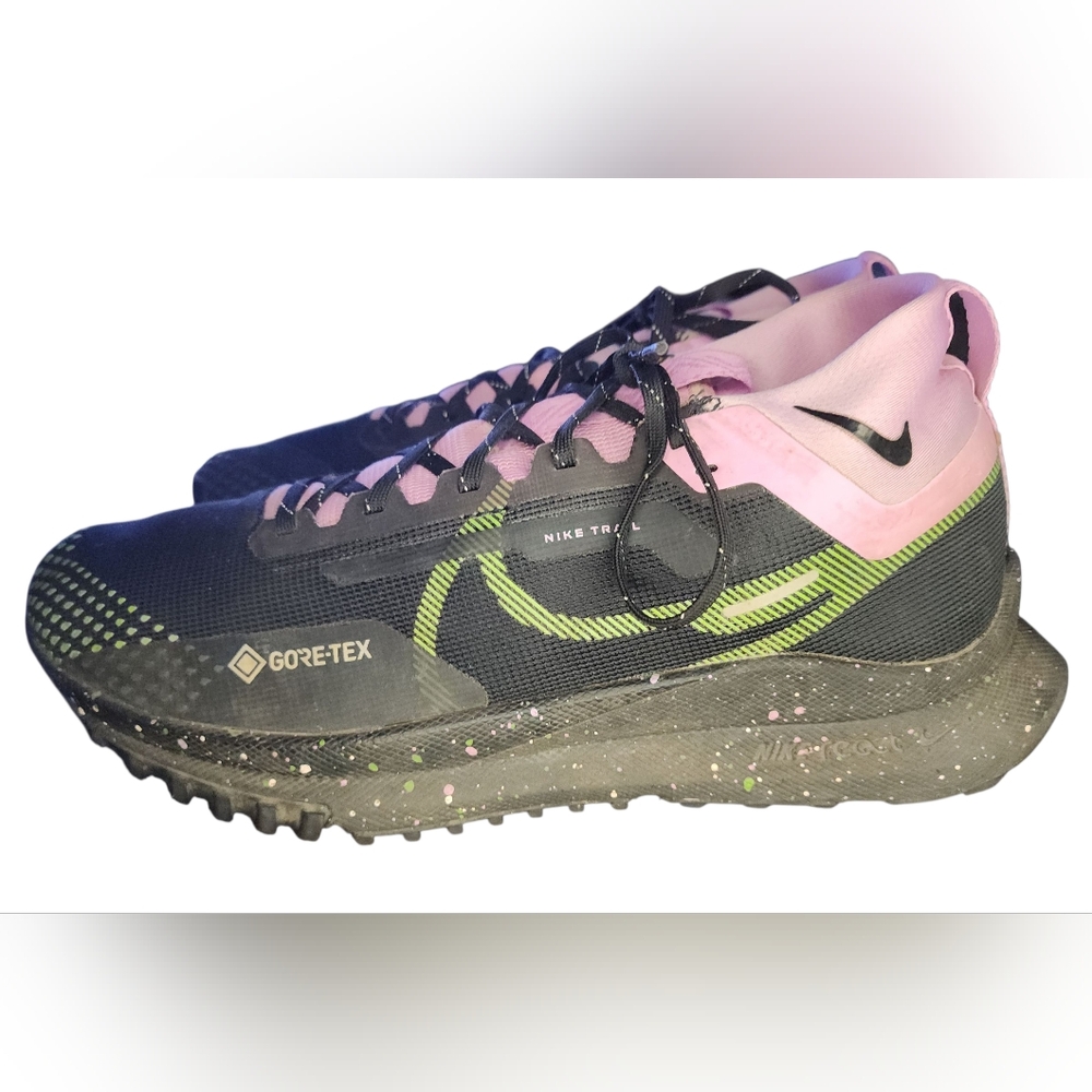 Nike React Pegasus Trail 4 GORE-TEX 'Black Pink Chlorophyll', Womens 10 - Picture 2 of 10
